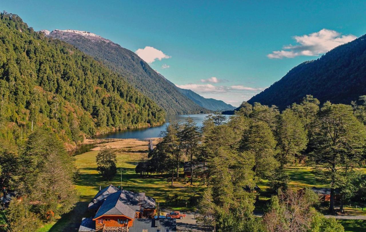 El Pangue Lodge Puerto Puyuguapi Dış mekan fotoğraf